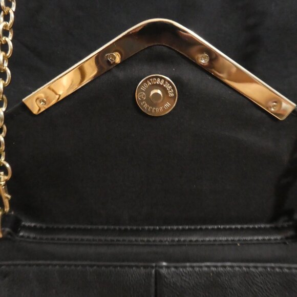 ALDO | 7 x 1.5 x 11 inches | Chain Handle Clutch Purse - Picture 6 of 12